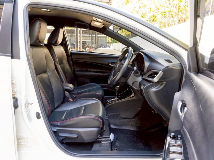 Toyota Yaris Cross 1.2 High ปี 2020 18