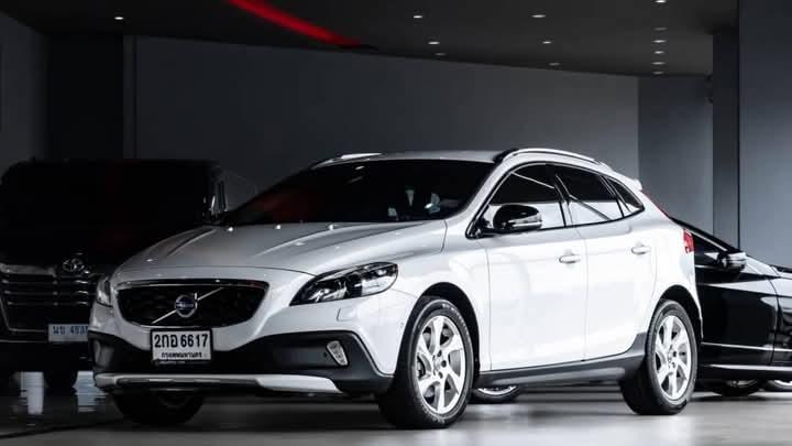 Volvo V40 ขายถูก