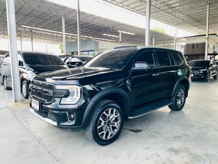Ford Everest 2.0 Titanium Plus 2WD Bi-Turbo ปี22จด23 ไมล์5หมื่นโลแท้ รูปที่ 2