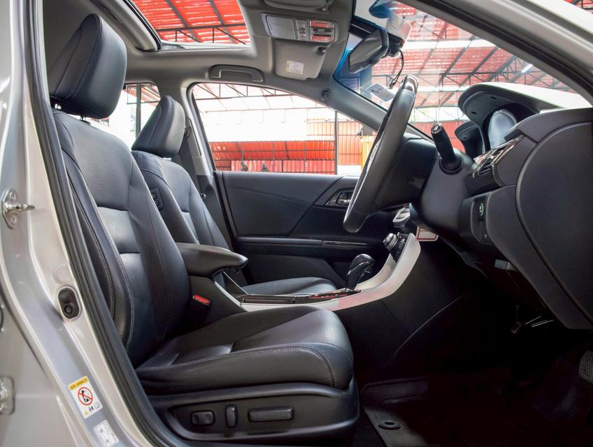 HONDA ACCORD 2.0 Hybrid TECH i-VTEC ปี 2016 9