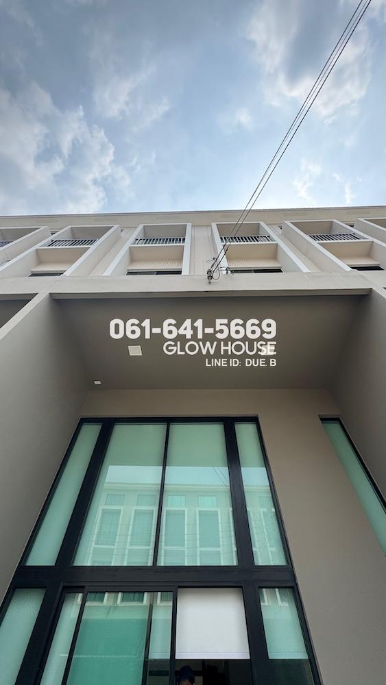 ขาย/ให้เช่า โฮมออฟฟิศ 3.5 ชั้น พื้นที่ใช้สอย 181 ตร.ม. โครงการ Patio กัลปพฤกษ์-สาทร ใกล้ BTS วุฒากาศ - เดอะมอลล์ บางแค โครงการติดถนนใหญ่ เดินทางสะดวก 2