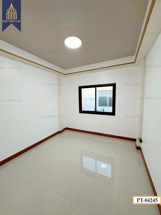 ทาวน์เฮาส์ลภาวัน8 บางบัวทองตกแต่งใหม่พร้อมอยู่ ราคาย่อมเยาว์ 13