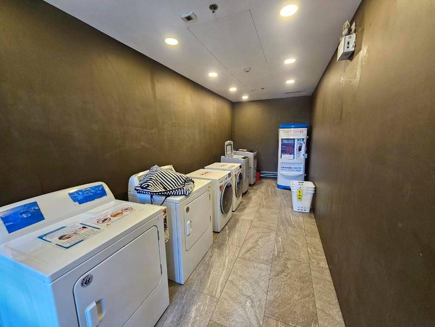 ให้เช่าคอนโด Whizdom Essence สุขุมวิท–พระโขนง ห้องใหญ่แต่งครบ พร้อมอยู่ 16