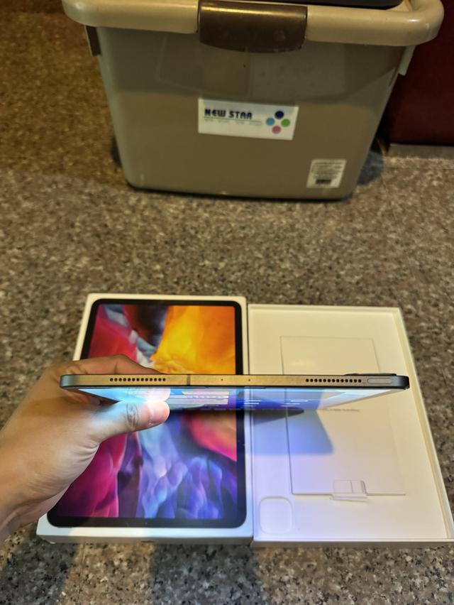 ขายiPadPro11นิ้วสีSpace Gray 128กิ๊กสูนTrueมีกล่องอีมี่ตรงสวยๆใช้งานดีถูกมากกก 3