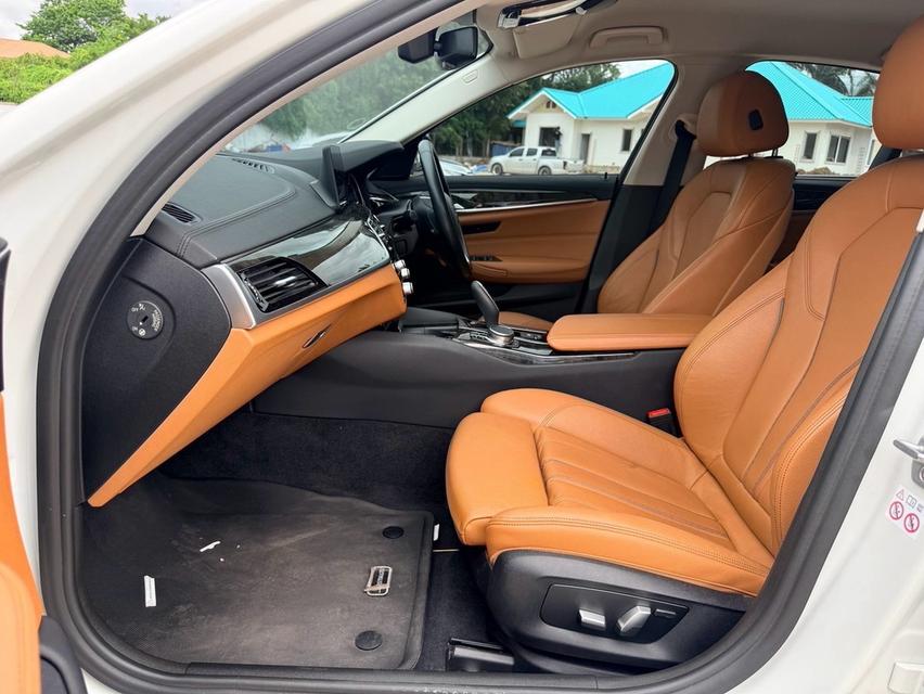 BMW 520d sport ðāļāļĩ 2018 āđāļĨāļāđāļĄāļĨāđ 88,xxx km. āļĢāļđāļāļāļĩāđ 8