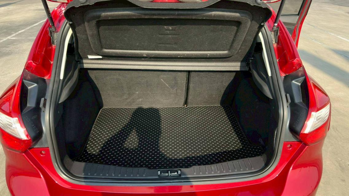 Ford Focus 2.0S Hatchback AT ปี 2013 รูปที่ 17