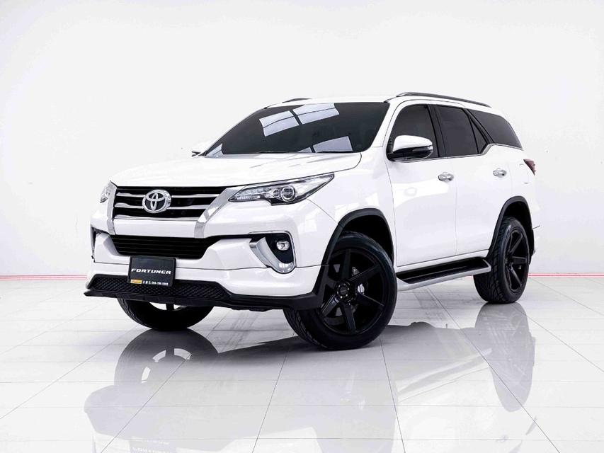 TOYOTA FORTUNER 2.4 V โฉมปี (15-ปัจจุบัน) 2020