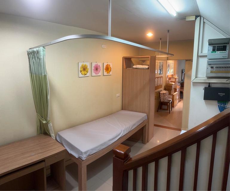 ขายอาคารพาณิชย์ 3 ชั้นครึ่ง ถนนกรุงเทพกรีฑา 15 12