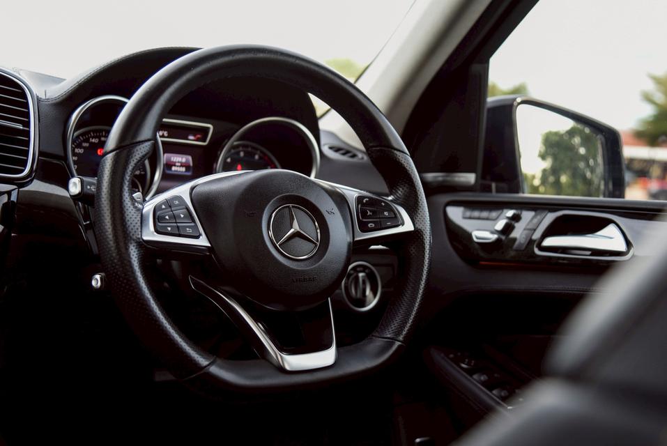 รหัสรถ CBL6075 Mercedes-Benz GLE500e 4Matic AMG Dynamic W166 AT 2018 17