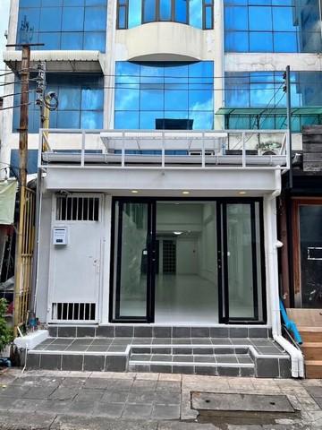 รหัสC6909 ให้เช่าอาคารพาณิชย์เฉพาะชั้น1 และชั้นลอย รีโนเวทใหม่ ใกล้มหาวิทยาลัยหอการค้าไทย 1