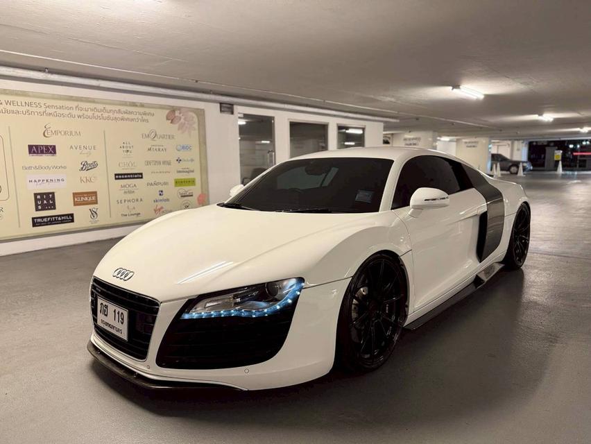 R8 V8 coupe ปี10 minor