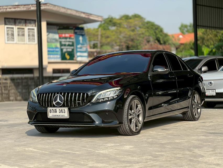 ปี 2018 BENZ C-CLASS, C220d AVANTGARDEโฉม W205 ปี14-23 สีดำ
