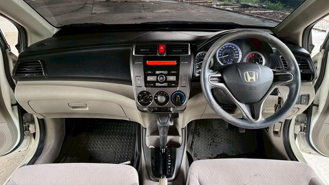 Honda City 1.5 CNG AT ปี 2013 12
