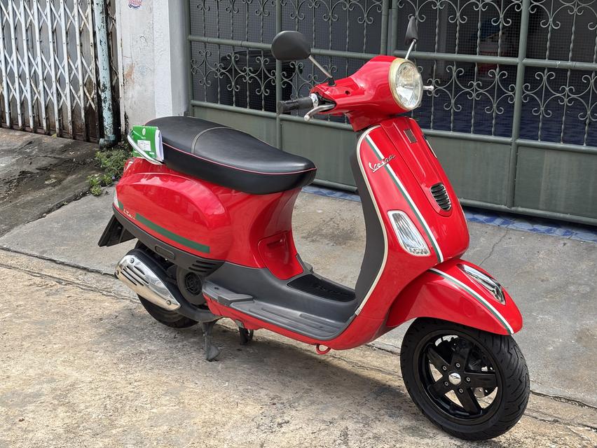 Vespa LT 125 3vie สวย ใหม่ ใช้น้อย วิ่งไปแค่ 6 พันโล เล่มครบโอน