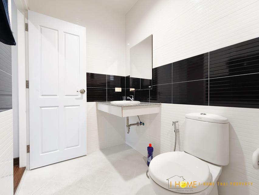 🏡 บ้านหรู 2 ชั้น [4 นอน 3 น้ำ] พื้นที่ 190 ตร.ม. ทำเลสันกำแพง ใกล้ตลาดเจริญเจริญเพียง 1.5 กม. Luxurious 4-Bedroom House for Rent - Fully Furnished 12