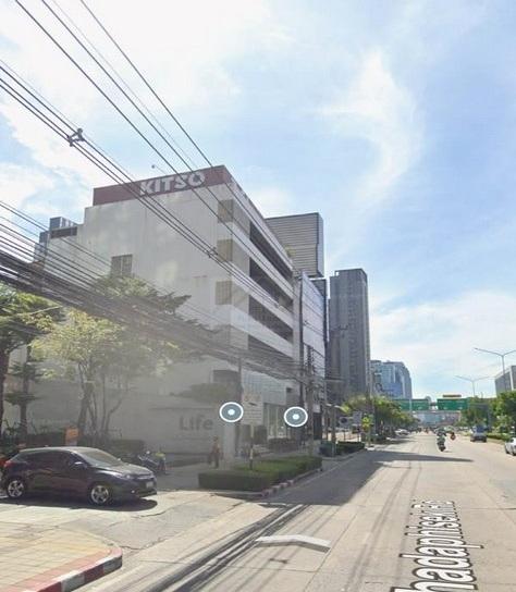 ขายอาคารพาณิชย์ 5 ชั้นครึ่ง รวมดาดฟ้า ใจกลางรัชดา-ห้วยขวาง 1,800 ตรม. ติดถนนรัชดาภิเษก ใกล้ MRT ห้วยขวาง เพียง 350 เมตร 4