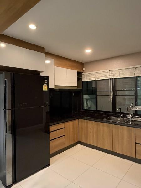 ขายหรือให้เช่าทาวน์โฮมโครงการเบล็สทาวน์ สุขุมวิท 50 ขนาด 240 ตรม. ขนาด 3 ห้องนอน 16