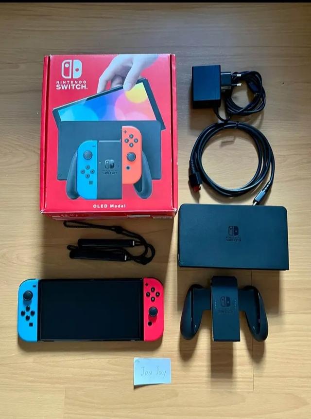  เครื่องเล่นเกม Nintendo Switch 1