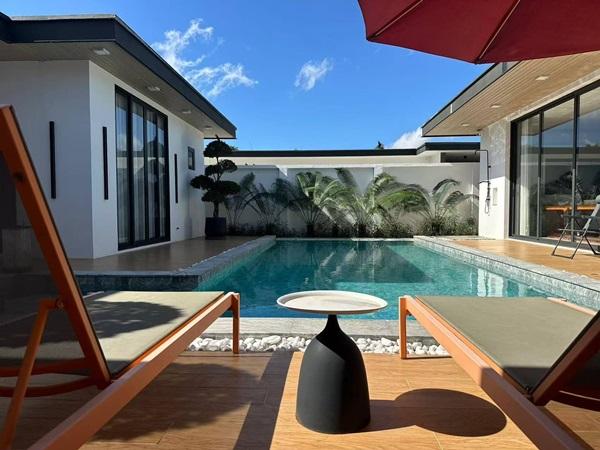 Luxury villa with a private swimming pool for sale in Phuket City. Conveniently 2