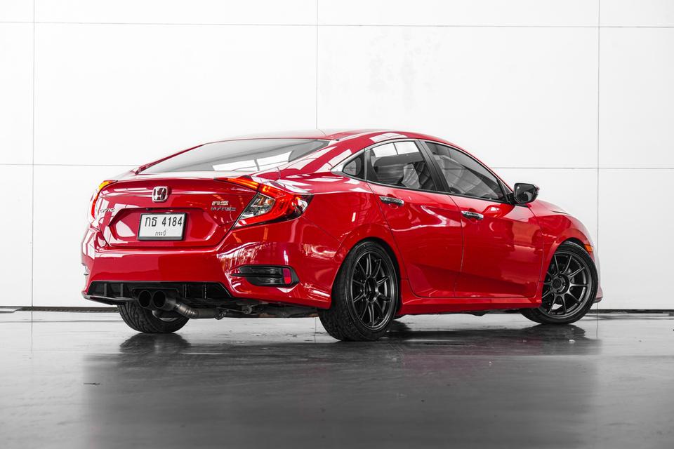 2018 HONDA CIVIC FC 1.8 EL i-VTEC สีแดง เลขไมล์ 137722 กม.