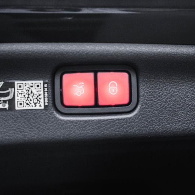 รหัสรถ 67GG438 2025 Benz C220d Amg (W206) ท๊อปสุด 7