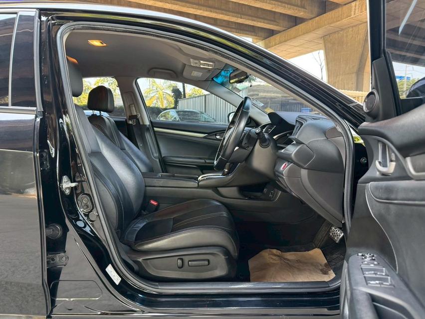 รถสวย มือเดียว ป้ายแดง 🚗 Honda CIVIC 1.5 TURBO RS AT ปี 2016 รูปที่ 15