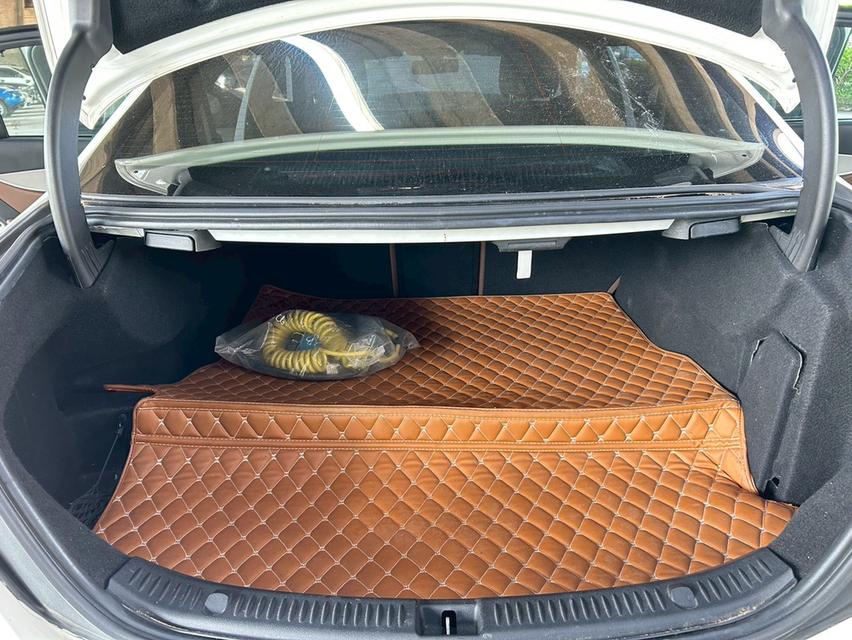 Mercedes-Benz E350e 2.0 Avantgarde W213 AT ปี 2017 19