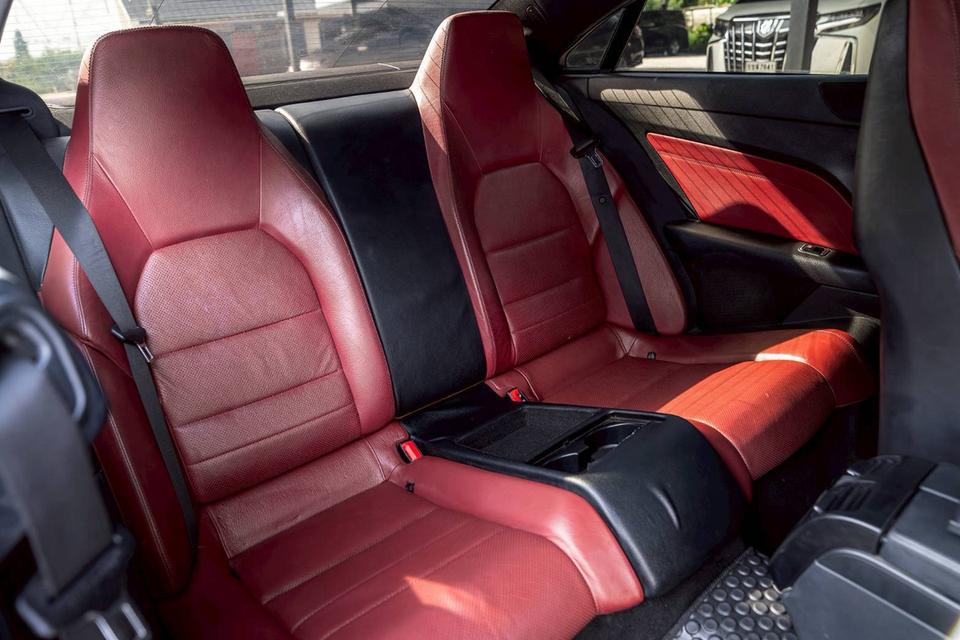 (แจ้งรหัสรถ: 67GG8080) 🔥 ขาย BENZ E200 COUPE AMG (W207) FACELIFT แท้ ปี 2015 🔥 รูปที่ 20