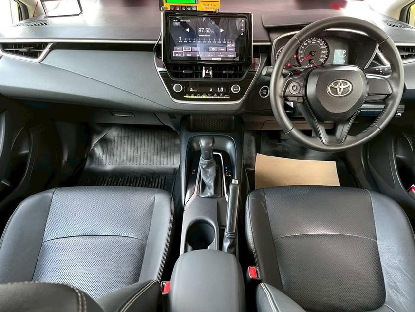 Toyota Corolla Altis 1.6 G +LPG เกียร์อัตโนมัติ เครื่องยนต์ เบนซิน / LPG สี เหลือง-เขียว ภายในกว้าง สะอาด พร้อมวิ่งงานทันที เช็กศูนย์ตลอด