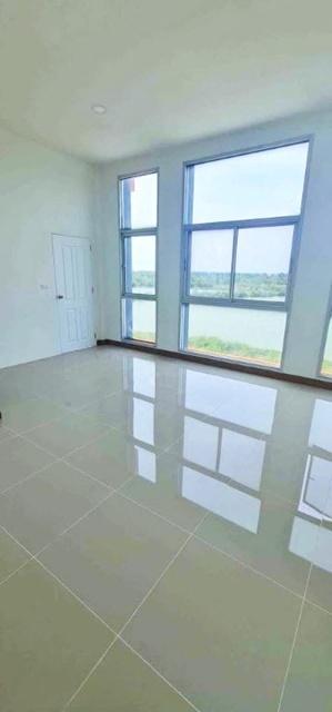 อาคารใหม่ ติดถนน 32 ตร.วา. เซนทรัลพระราม2 15กม.ให้เช่าอาคารพาณิชย์ 2 ชั้น 250 ตร.ม.. 2นอน 4 น้ำถ.บางขุนเทียน 1