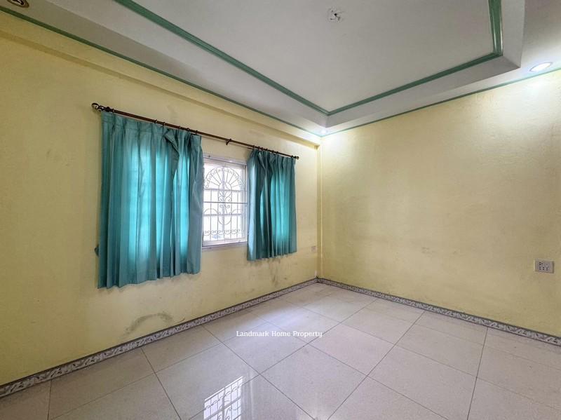 LM25-0171 ขายบ้าน 2.5 ชั้น บ้านเล่นระดับ ใกล้เซ็นทรัลแจ้งวัฒนะ มบ.สรานนท์ ปากเกร็ด เนื้อที่ 16.1 ตรว 3นอน 2น้ำ 3