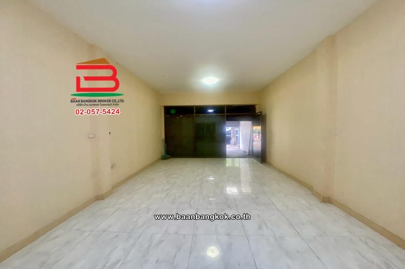 อาคารพาณิชย์ เนื้อที่ 19 ตร.ว. อยู่ระหว่าง ซอยลาดปลาเค้า 83-ซอยลาดปลาเค้า 85 ใกล้เดอะแจ๊สรามอินทรา ถนนรามอินทรา แขวงอนุสาวรีย์ เขตบางเขน 3