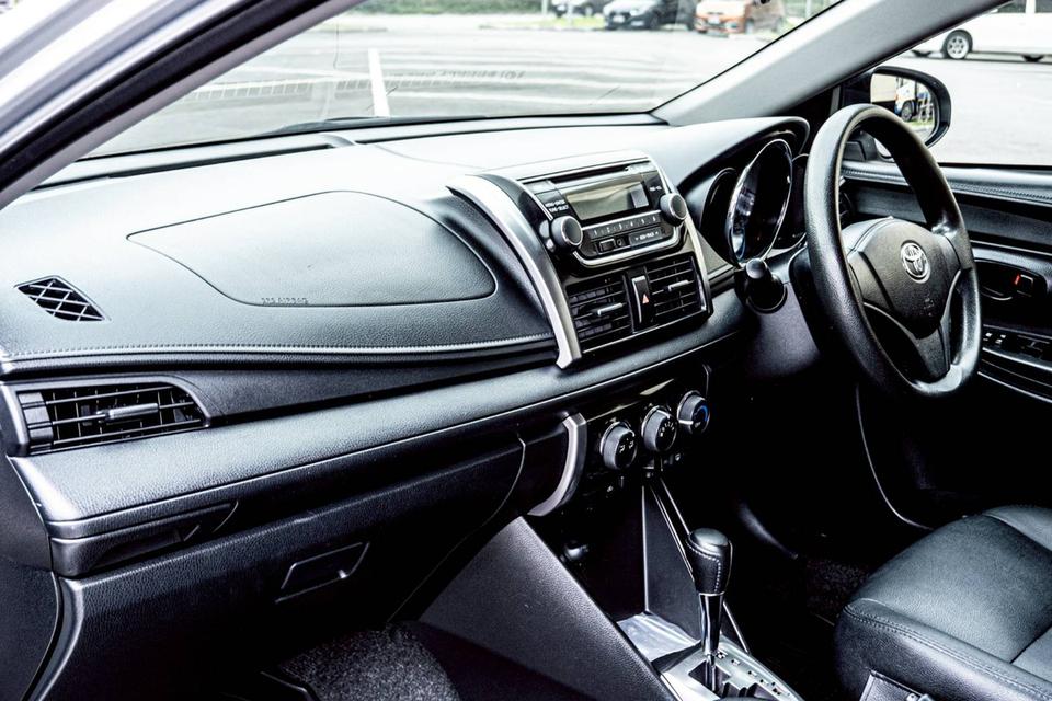 Toyota Vios 1.2. E ปี 2018 สีบอร์น 15