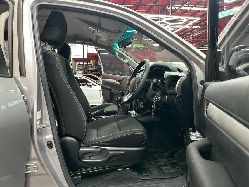TOYOTA REVO 2.4 E PLUS 4WD DOUBLECAB ปี2020 รถสวยสภาพกริ๊บๆ ออพชั่นจัดเต็ม 15