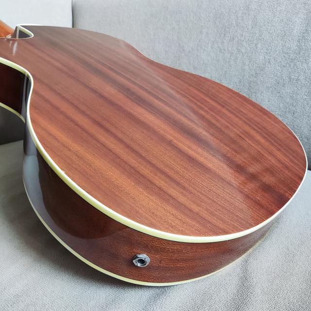 กีต้าร์คลาสสิคไฟฟ้าลำตัวบาง Paramount C551BCEQN รูปที่ 5