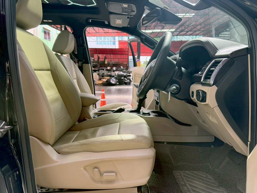 รถครอบครัวดุดันไม่เกรงใจใคร ออพชั่นจัดเต็ม  FORD EVEREST 3.2 TITANIUM+ 4WD ปี2016 ตัวท็อปสุดของรุ่น 12