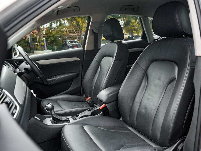 Audi Q3 2.0 Quattro SUV ปี 2014 รถศูนย์ Audi มือเดียวป้ายแดง 15