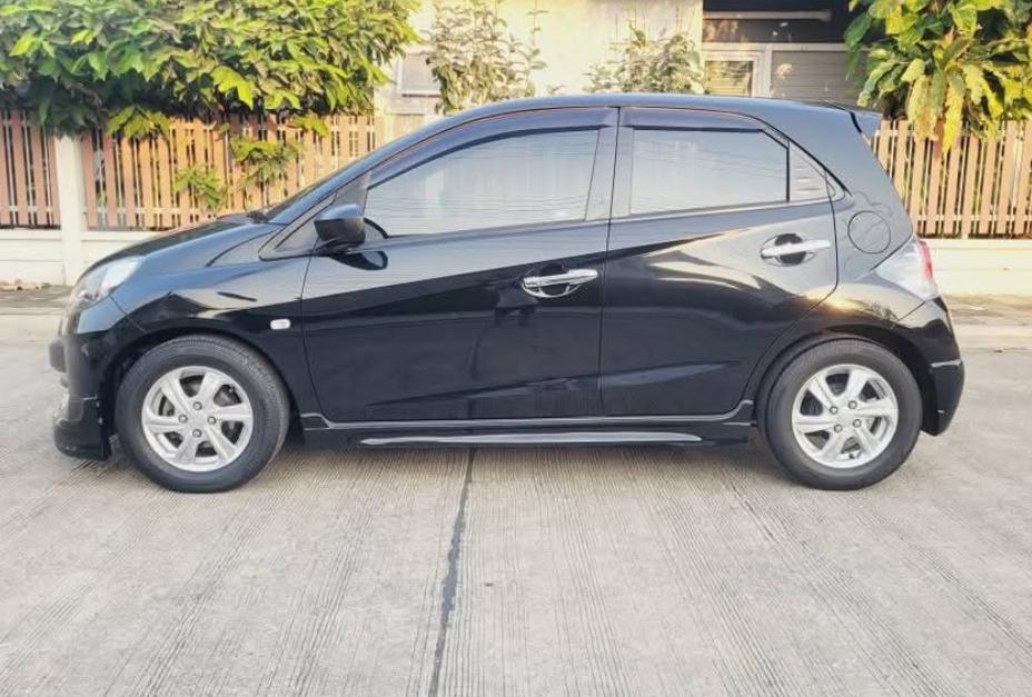 ขาย HONDA BRIO สีดำ 3