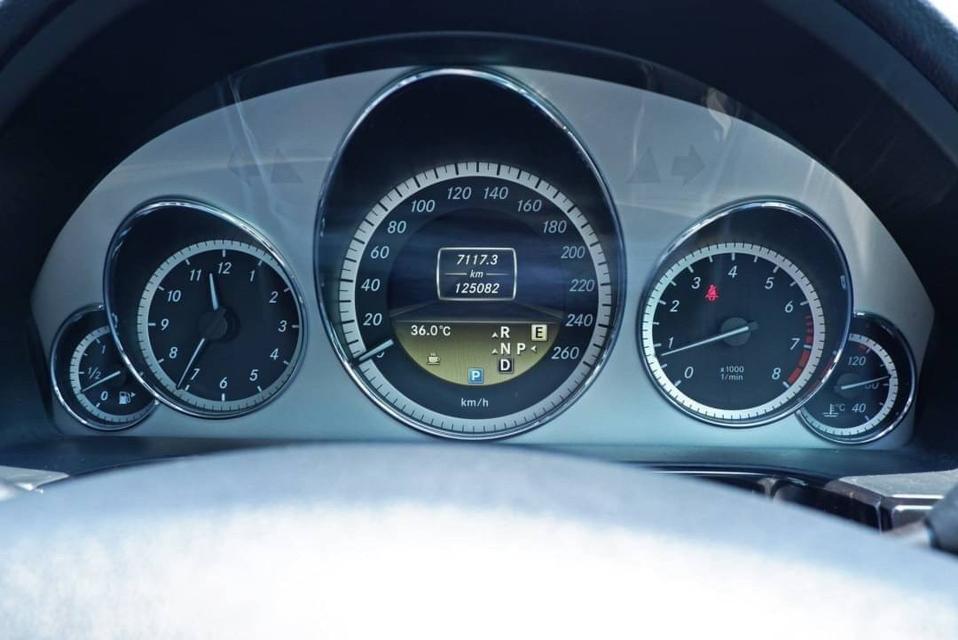 รหัสรถ CAT3395 2012. MERCEDES-BENZ E250 Avantgarde W212 CGI 1.8  รุ่นท๊อปสุด  12