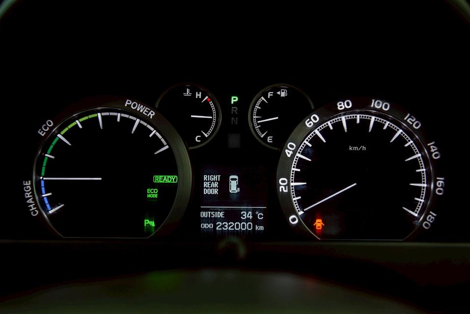 รหัสรถ CBL1845 TOYOTA ALPHARD 2.4 HYBRID E-FOUR AT 2015 19