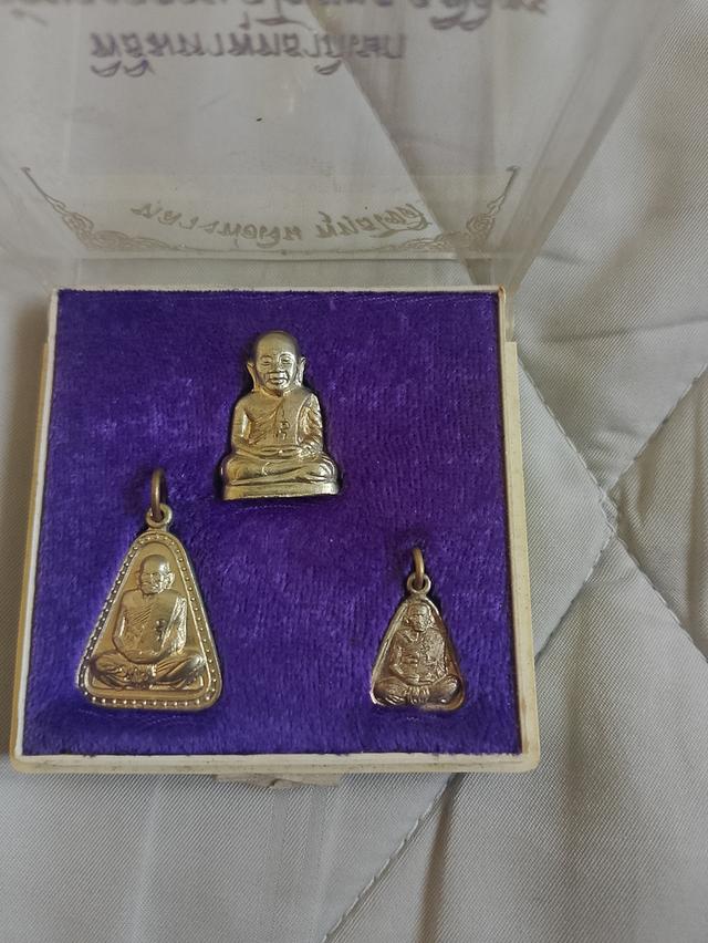 พระเครื่องหลวงพ่อเงินปี 37 2