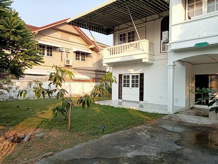 ขายบ้าน 3 หลัง(76 & 77 & 110ตร.วา)รวมทั้งสิ้น 263 ตร.วา(ซื้อแยก หรือ รวมทุกหลังก็ได้ แต่ซื้อ3 หลังราคาลดพิเศษ) ย่านสำโรง ซ.ด่านสำโรง 62 หมู่บ้านกัญญา3 18