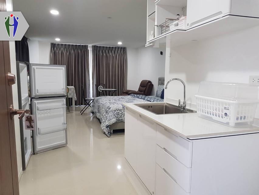 ให้เช่าคอนโด จอมเทียน พัทยา วิวเห็นทะเล •	ขนาด 42 ตร.ม. สตูดิโอ 1ห้องน้ำ  •	ทีวี, เครื่องปรับอากาศ, ตู้เย็น •	เฟอร์นิเจอร์ครบชุด วิวทะเล •	สระว่ายน้ำ 1