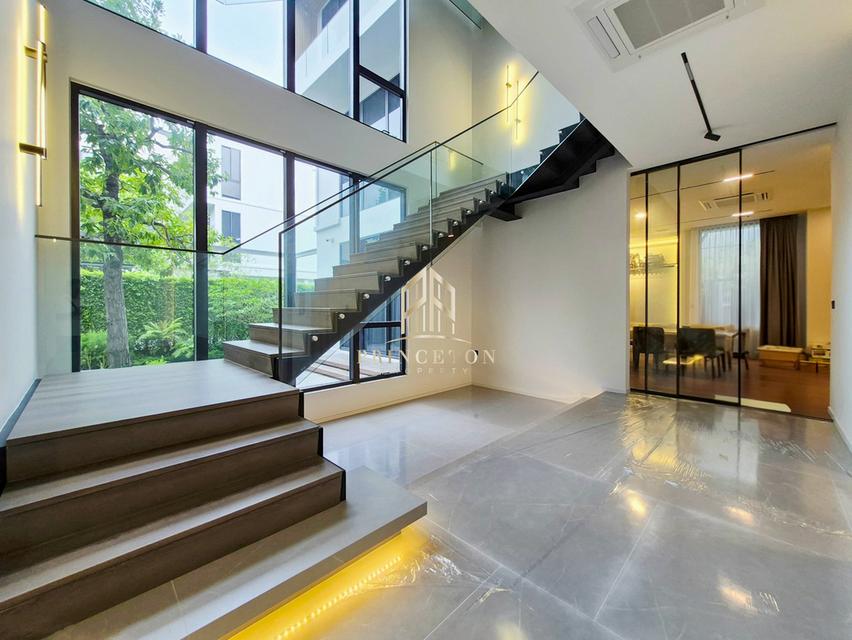 Luxury 3-Storey Modern Home VIVE New Krungthep Kreetha 5