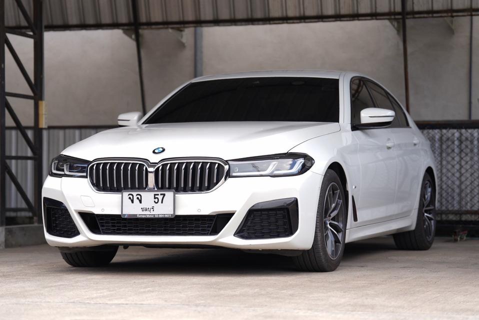 BMW 520d M-Sport 2022 สีขาว