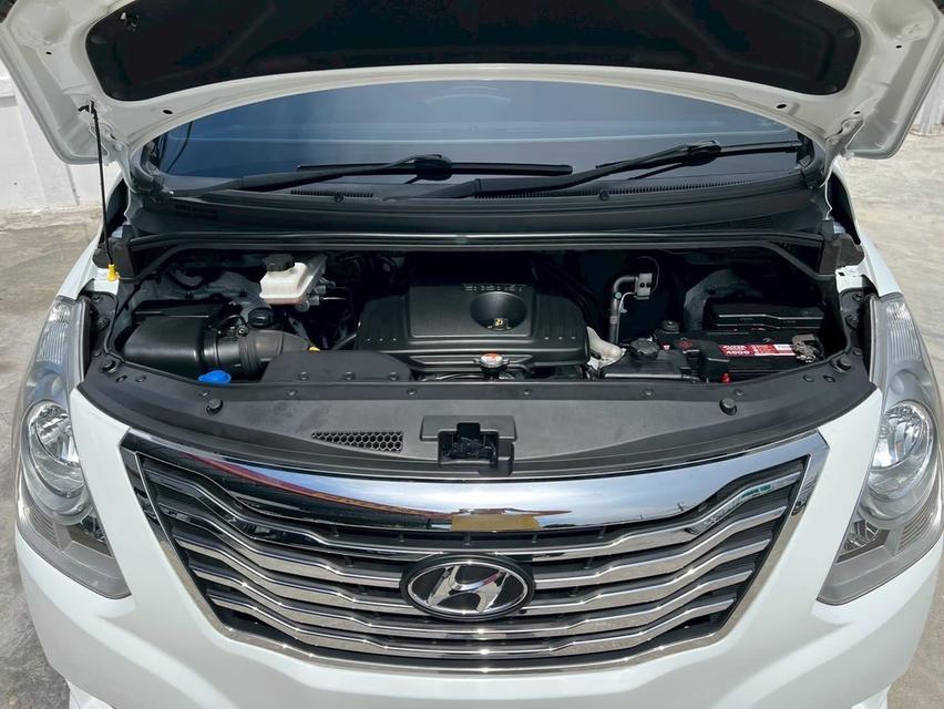 ขาย Hyundai Grand Starex 2.5Vip ปี11 19