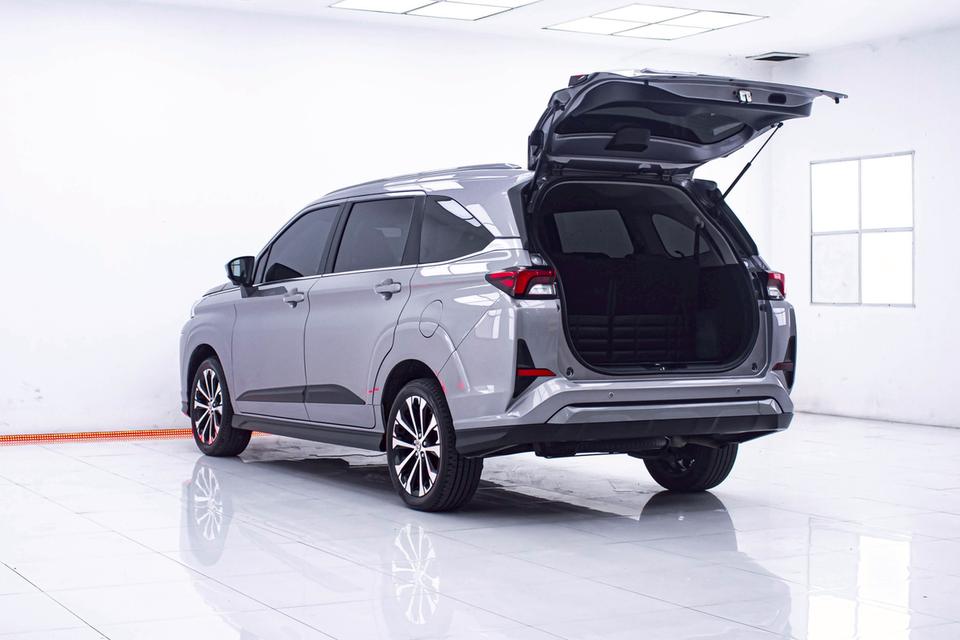 TOYOTA VELOZ 1.5 PREMIUM  2023  13