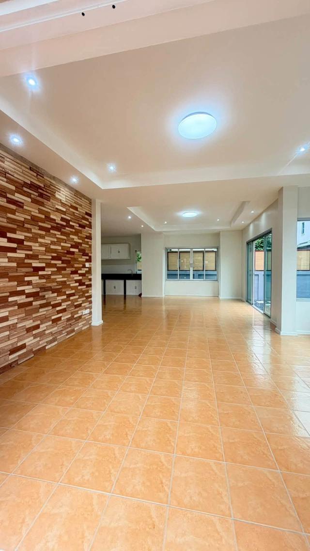 ✨🏠 บ้านเดี่ยว 3 นอน คลองสามวา รีโนเวทใหม่สวย พื้นที่ใช้สอย 150 ตรม. ลด 300,000 บาท! 🏠✨ 14