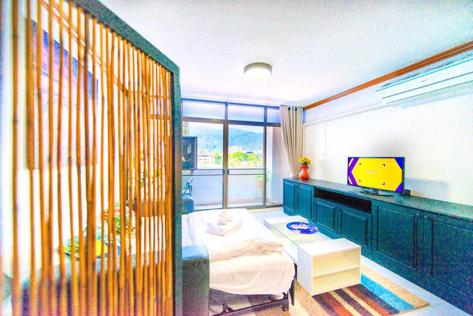 🏙️✨ คอนโดมิเนียมทำเลทองย่านเศรษฐกิจ คุ้มค่าทุกการใช้ชีวิต พร้อมสระว่ายน้ำและระบบรักษาความปลอดภัย 24 ชม. 12