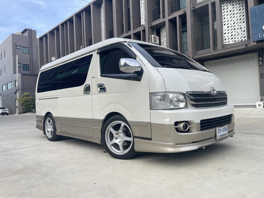 Toyota Ventury2.7cc LPG พร้อมใช้งาน